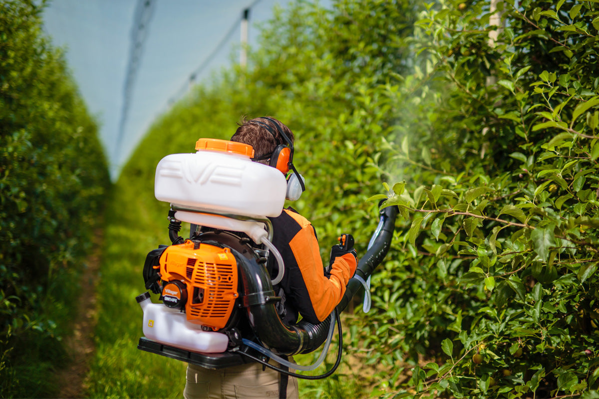 Benzin-Rückenspritze – 51,7 cm³ 2-Takt-Motor, 14 l Tank, 9 m Reichweite & Hochdruckpumpe - VI-38107