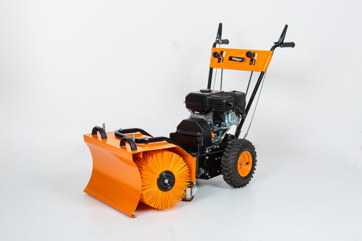 VSS 60 – Benzin-Kehrmaschine mit 60 cm Arbeitsbreite, 4,1 kW Motor & 5+2 Gängen – VI-46441