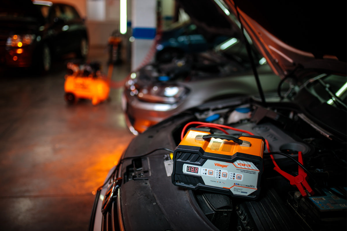 Villager VCSB 12 S – Kraftvolle Autobatterie-Ladehilfe mit Starthilfe-Funktion - VI-055699