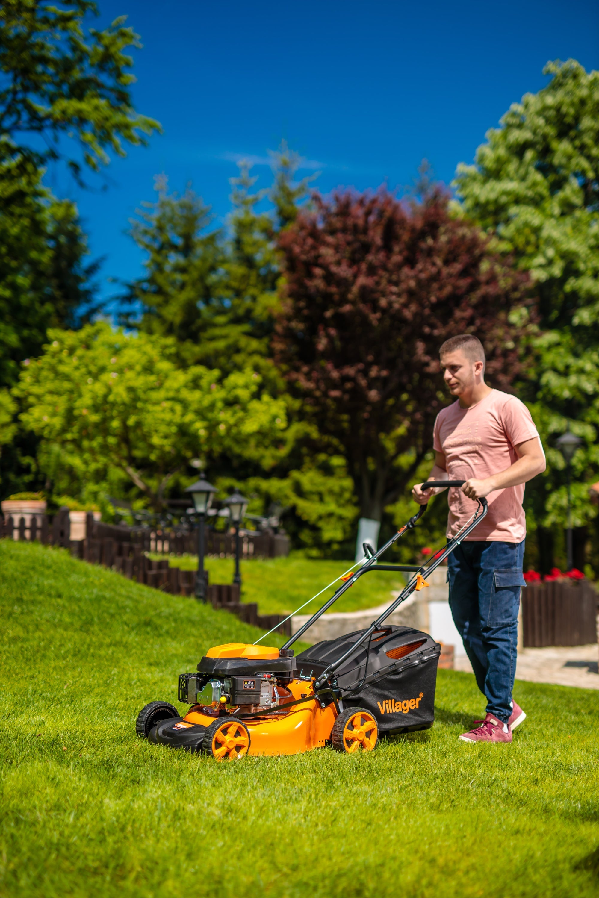 ATLAS 4011 T Benzin-Rasenmäher – 146 cm³ OHV-Motor, 46 cm Schnittbreite, 4-in-1 Funktion, 1100 m² - VI-060169