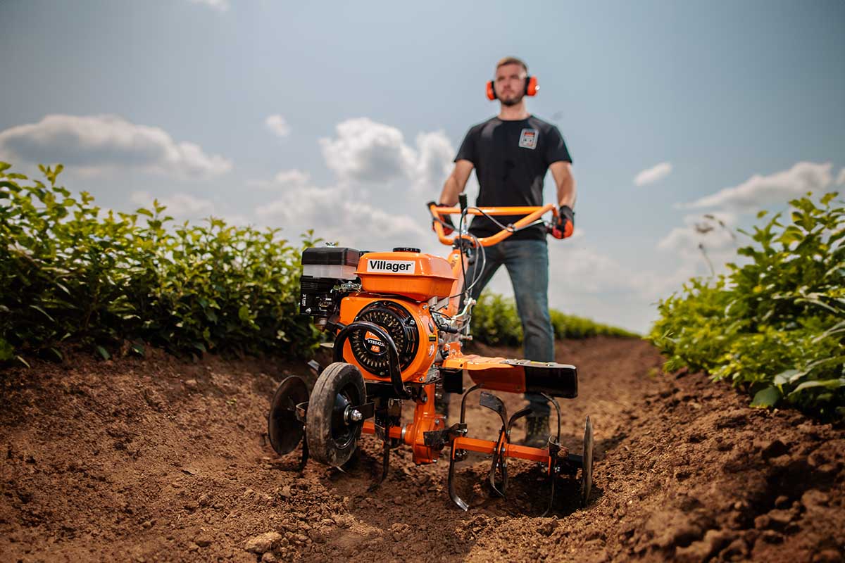 Motorhacke VTB 8422 P Gartenfräse Benzin-Bodenfräse – 850 mm Arbeitsbreite & 212 cm³ Power für kraftvolles Arbeiten im Garten - VI-076154