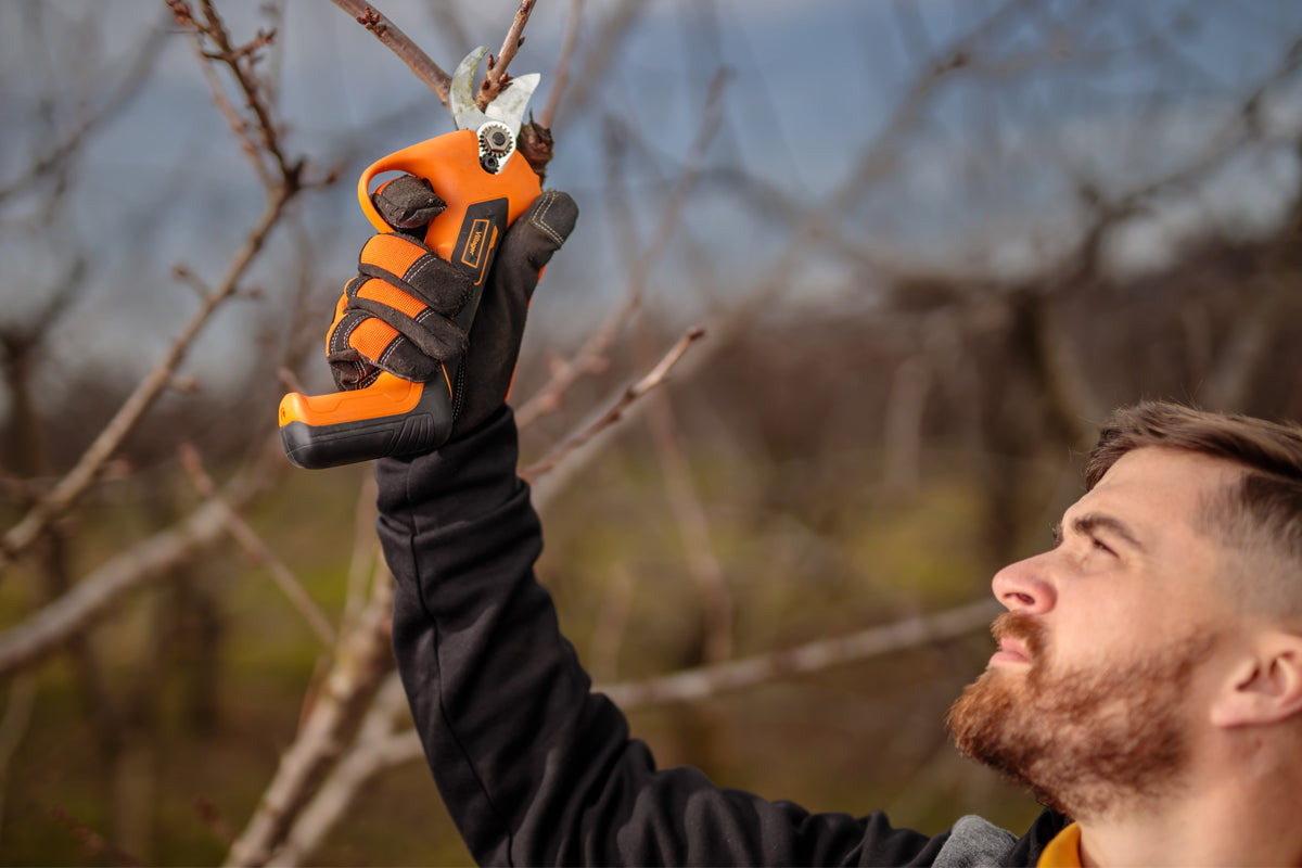 VBP 7.0 Akku-Gartenschere – 22 mm Schnitt, integrierter Akku, leicht & effizient - VI-77811