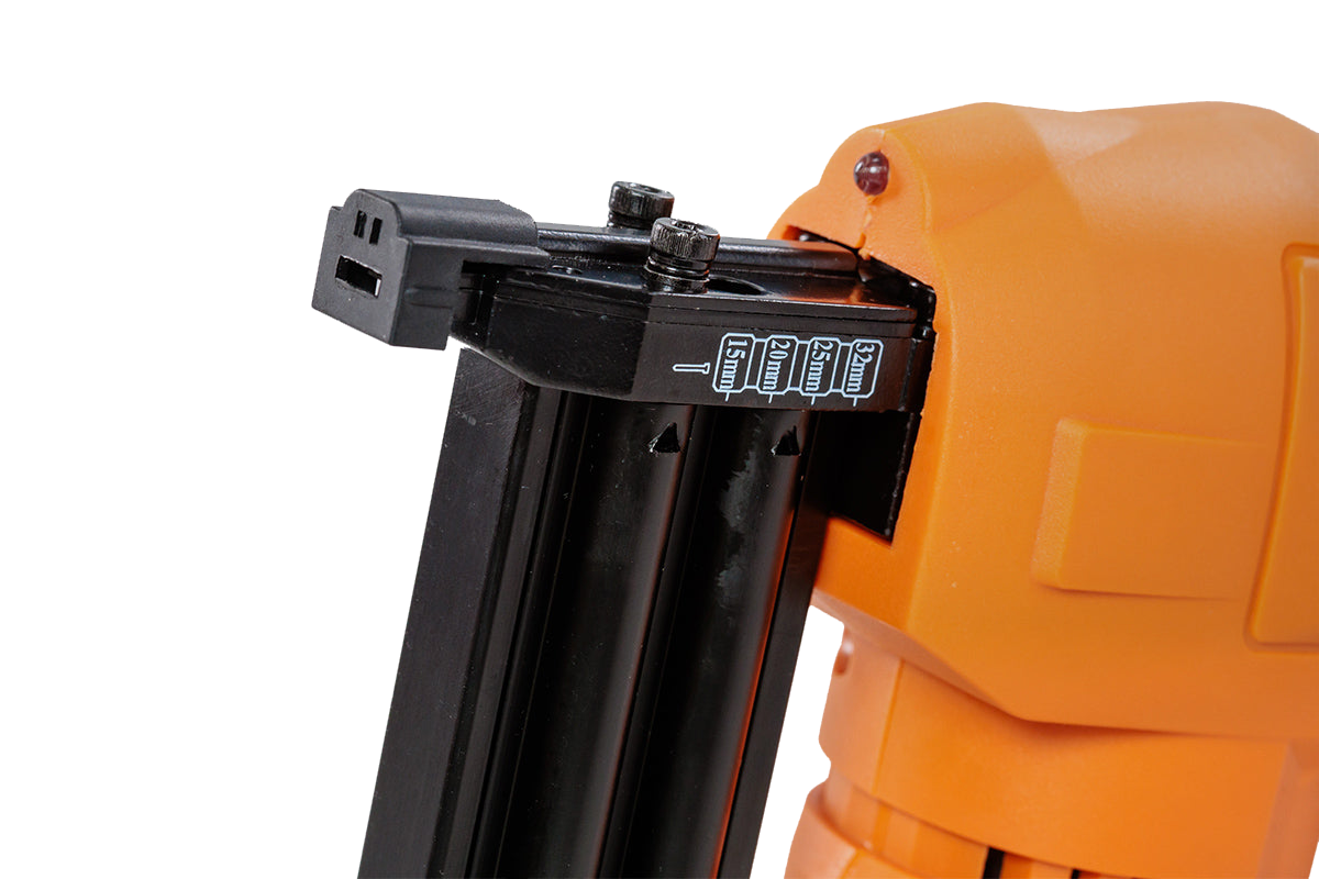 FUSE VAT 3520 Akku-Nagelpistole & Klammergerät – mobil, präzise & vielseitig einsetzbar - VI-60101