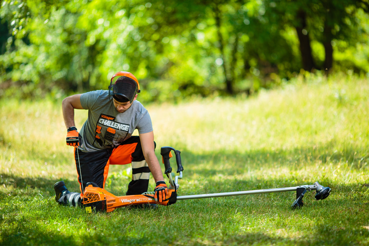 BC 2700 XCE Benzin-Freischneider – 46,5 cm³, 1,95 kW, 46 cm Schnittkreis & Profi-Tragegurt – VI-046518