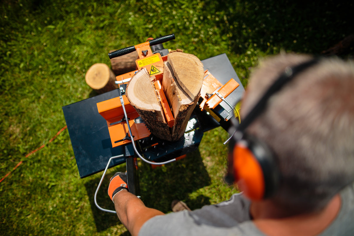 Elektro-Holzspalter – 7 t Spaltkraft, 55 cm Spaltlänge, 3000 W Motor, Orange Edition - VI-59536