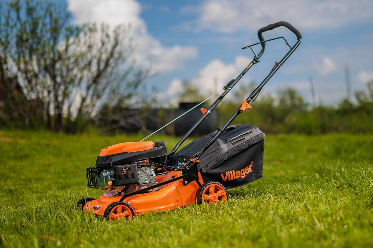 Atlas 3010 T Benzin-Rasenmäher – kraftvoll, robust & ideal für bis zu 800 m² Rasenfläche - VI-60218