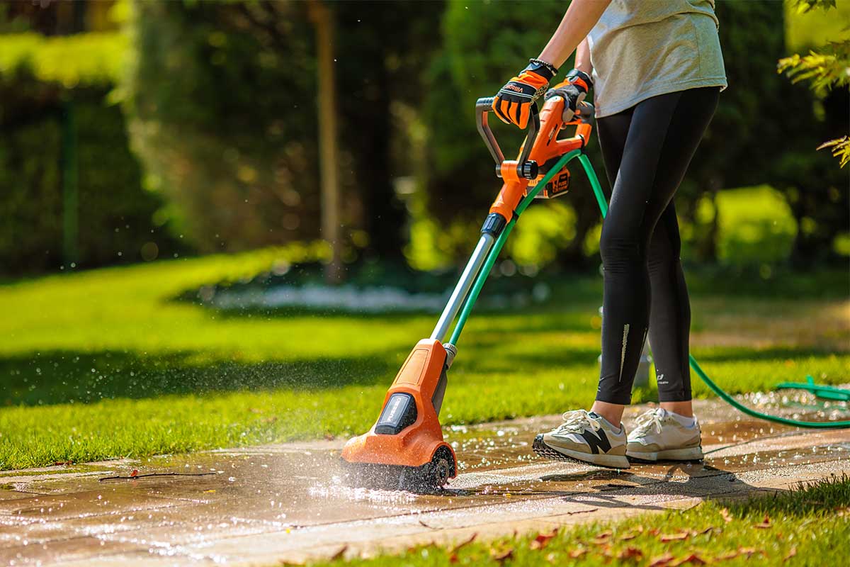 FUSE VFB 2220 Akku-Oberflächenreiniger – kraftvoll & kabellos für saubere Außenflächen - VI-82123